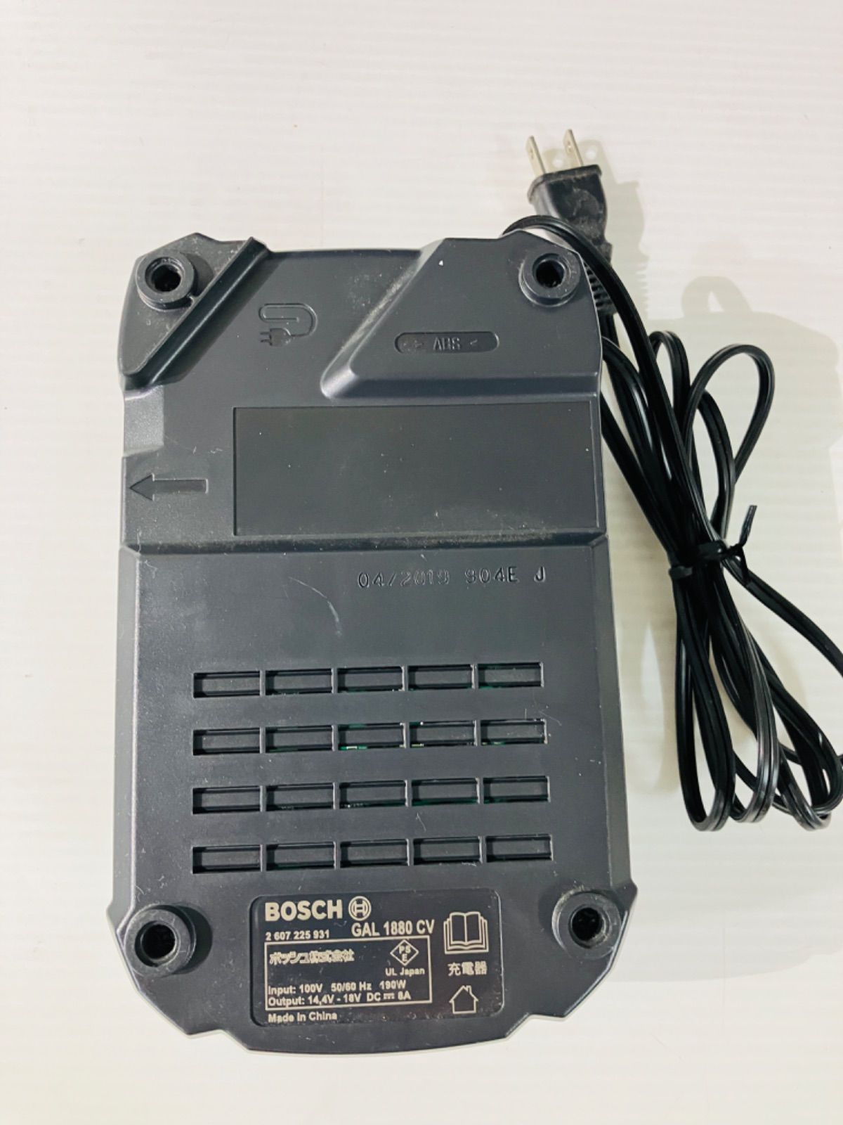 ★ 最終大幅お値下げ　BOSCH  ボッシュ   充電式インパクトドライバー&充電器 GDR 18V-LI&GAL 1880 CV  お仕事　職人 DIY   ボッシュ株式会社　現状品　3.33kg　★