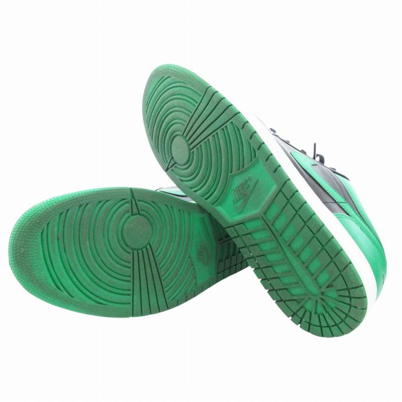 ナイキ NIKE