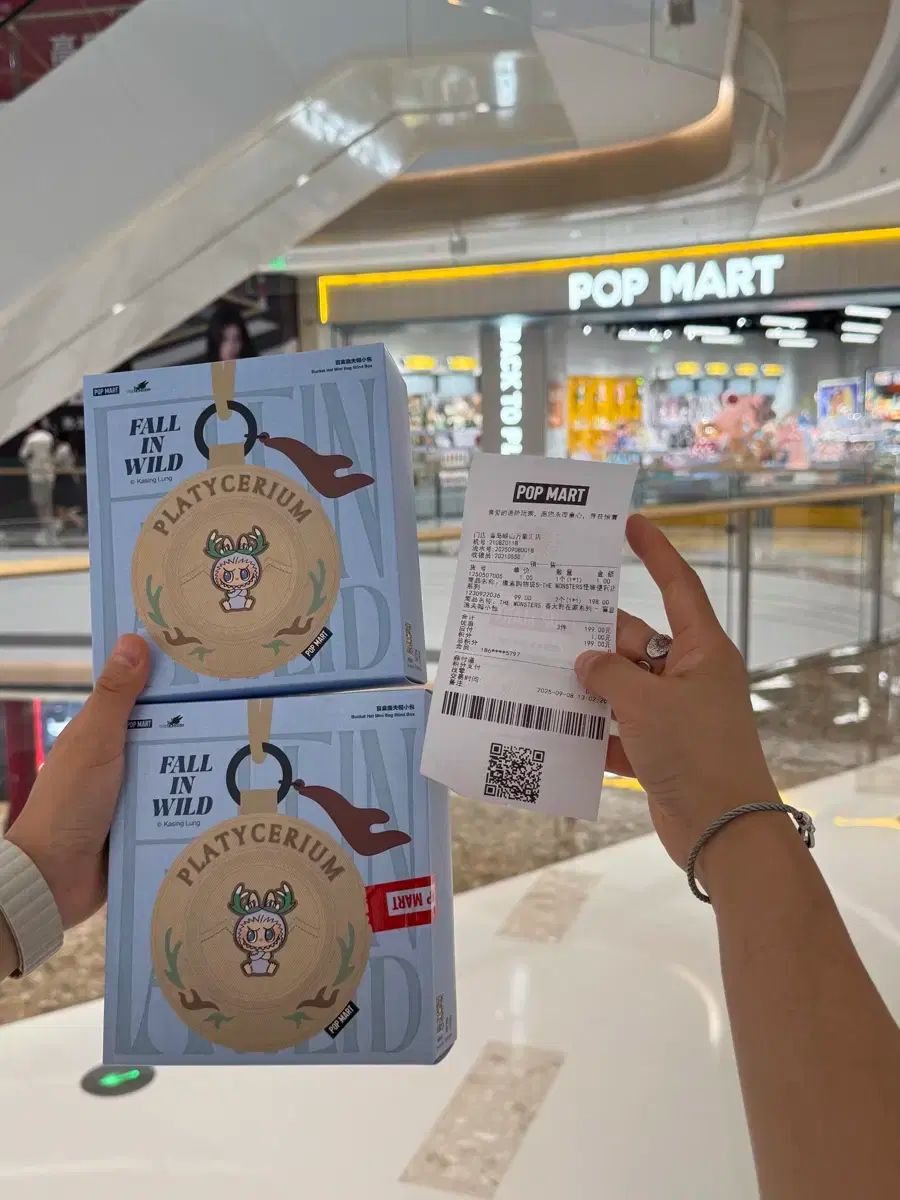  ポップマート 春に 血液 ラブブ シリーズ バケツ 帽子 ミニ 百 イヤホンバッグ その他 バッグ