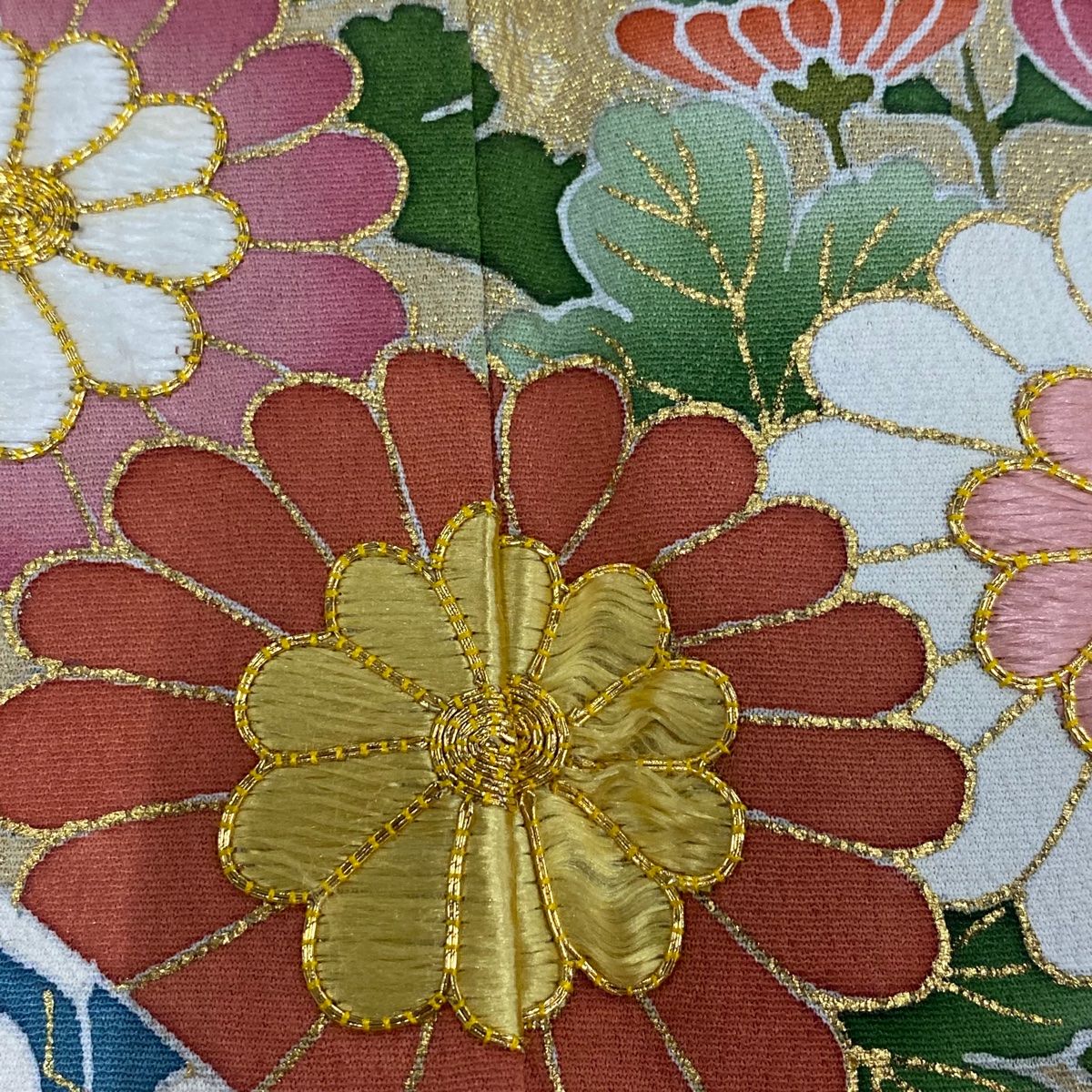 平和屋着物□豪華色留袖 駒刺繍 地紙飛鶴花文 暈し染め 金銀彩 正絹