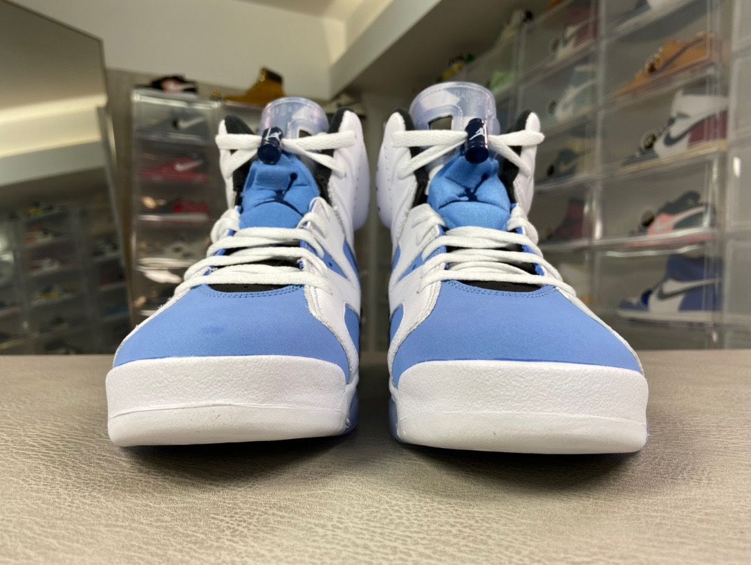 ナイキ NIKE エアジョーダン AIR JORDAN 6 UNC スニーカー