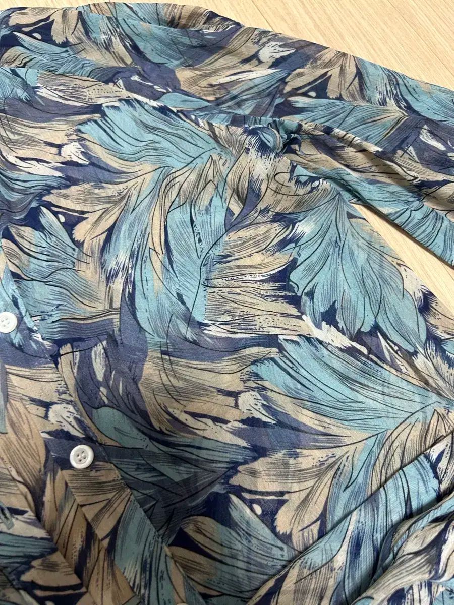  Valentino ヴァレンティノ レーディスシャツ 長袖 シャツ ブラウス