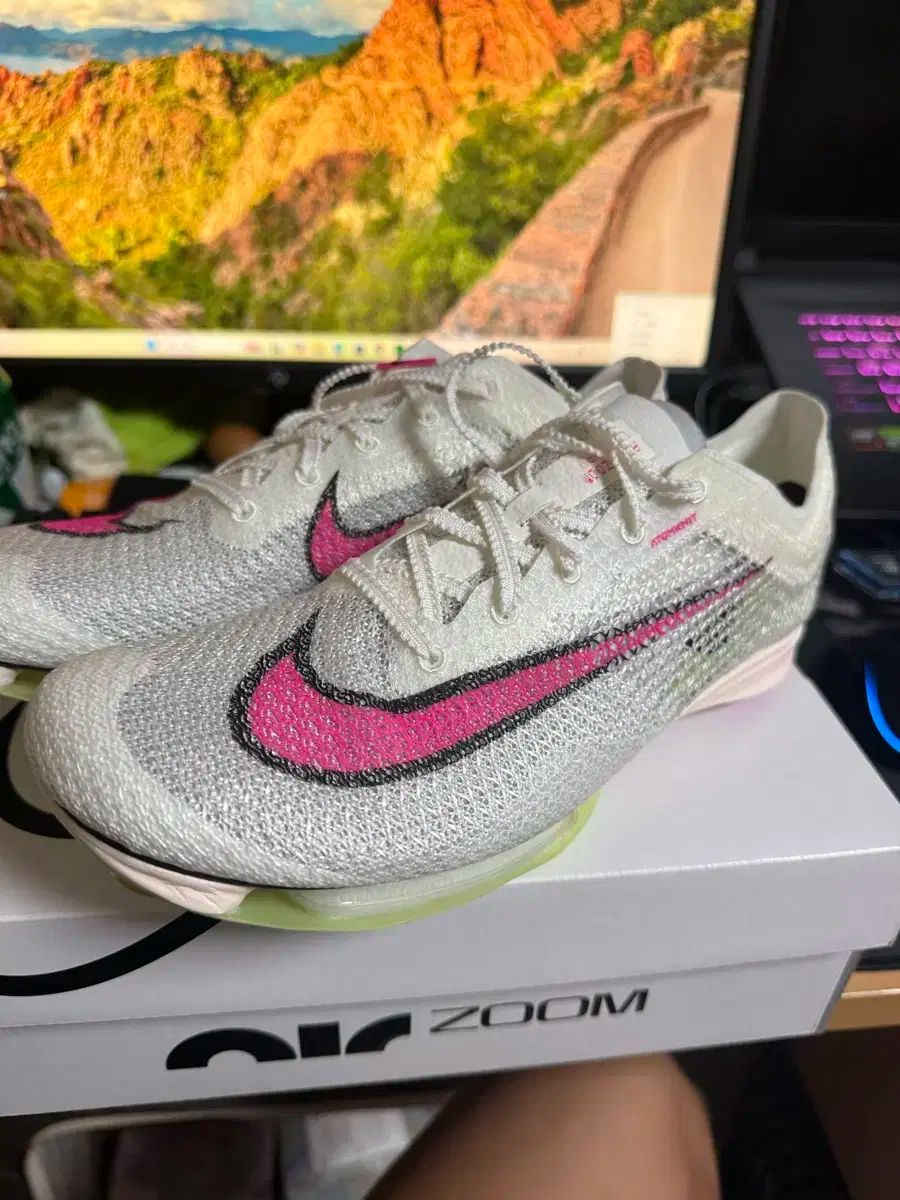 NIKE ナイキ エア ズーム ヴィクトリー 陸上 スパイク