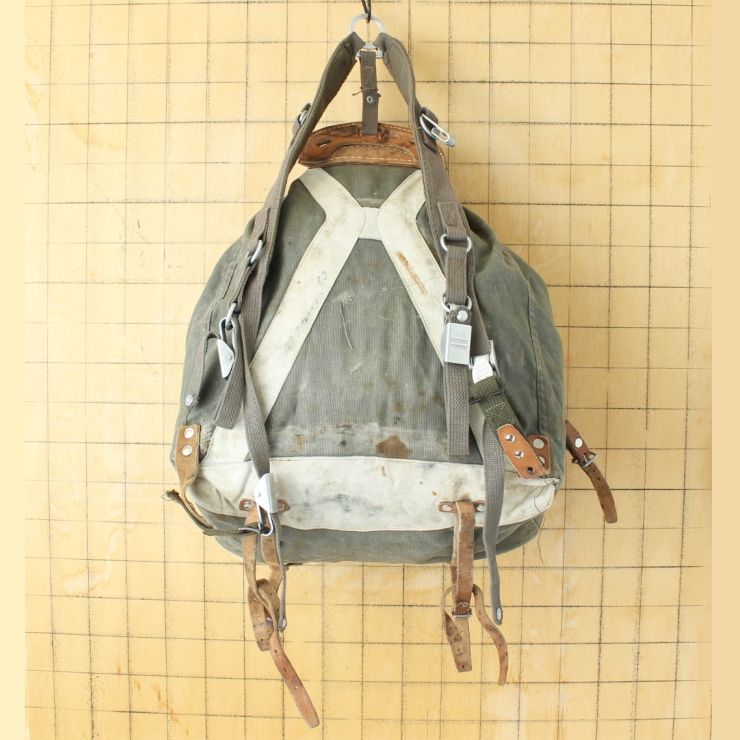 スウェーデン軍　M39 山岳部隊　リュック　ミリタリー　ビンテージ スウェーデン軍 M39 山岳部隊 バックパック リュック クラウン