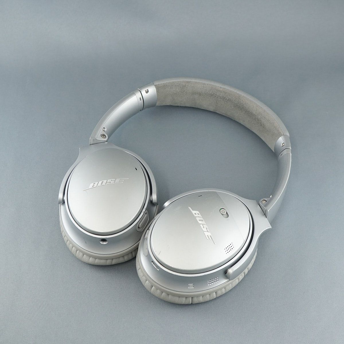BOSE QuietComfort 35 シルバー QC35 ボーズのノイズキャンセリング・ワイヤレスヘッドホン BOSE Quiet Comfort 35 (QC35) ワイヤレスヘッドホン