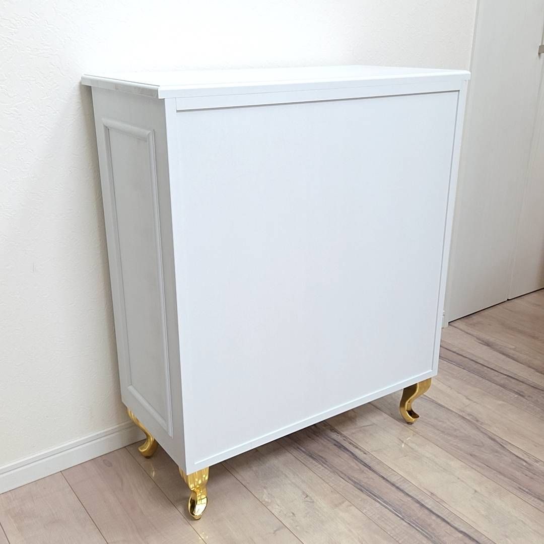 姫系インテリアにぴったりの収納棚