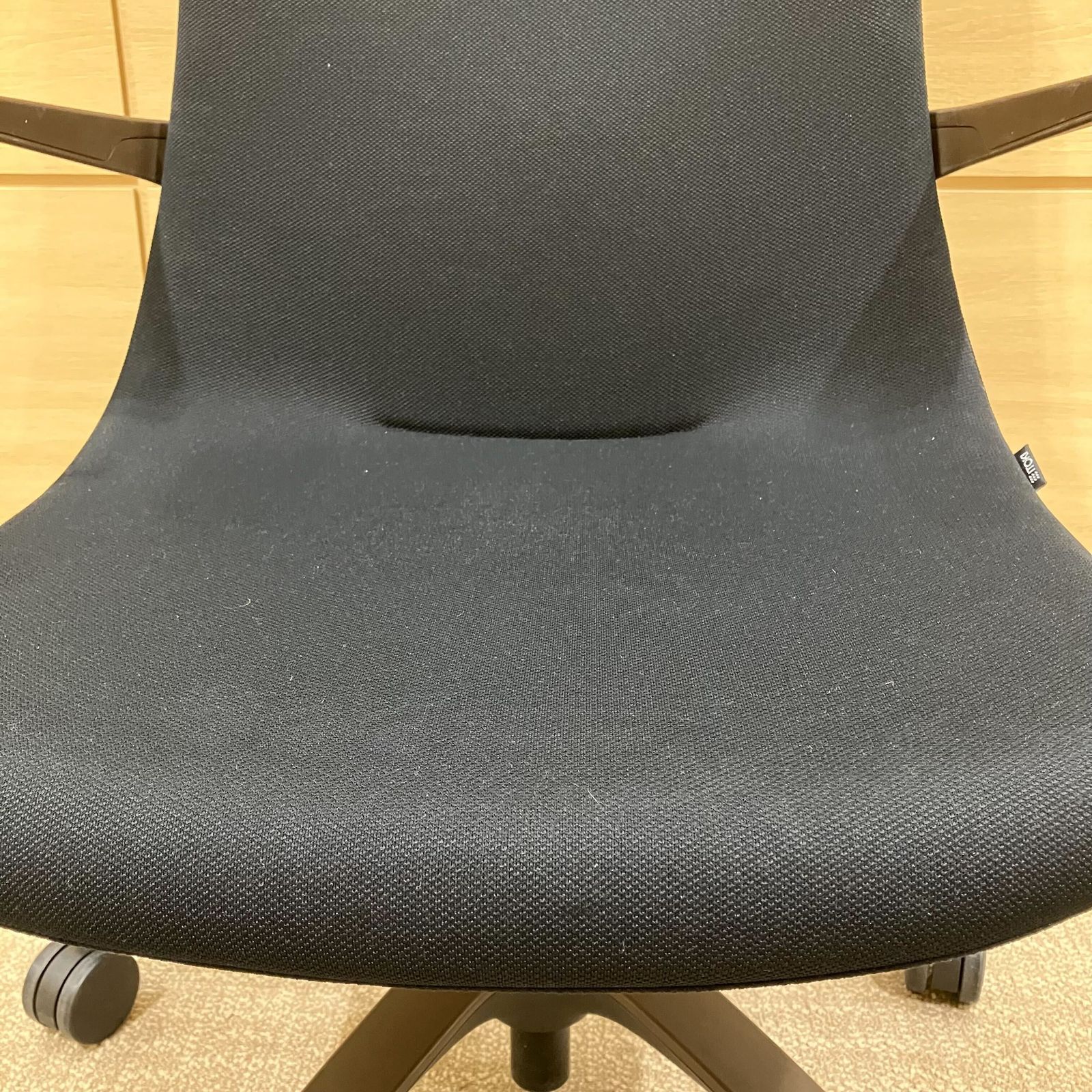 中古 S(美品)】MOVU(モーブ) KF-615GB-K1K1T1 イトーキ - メルカリ 