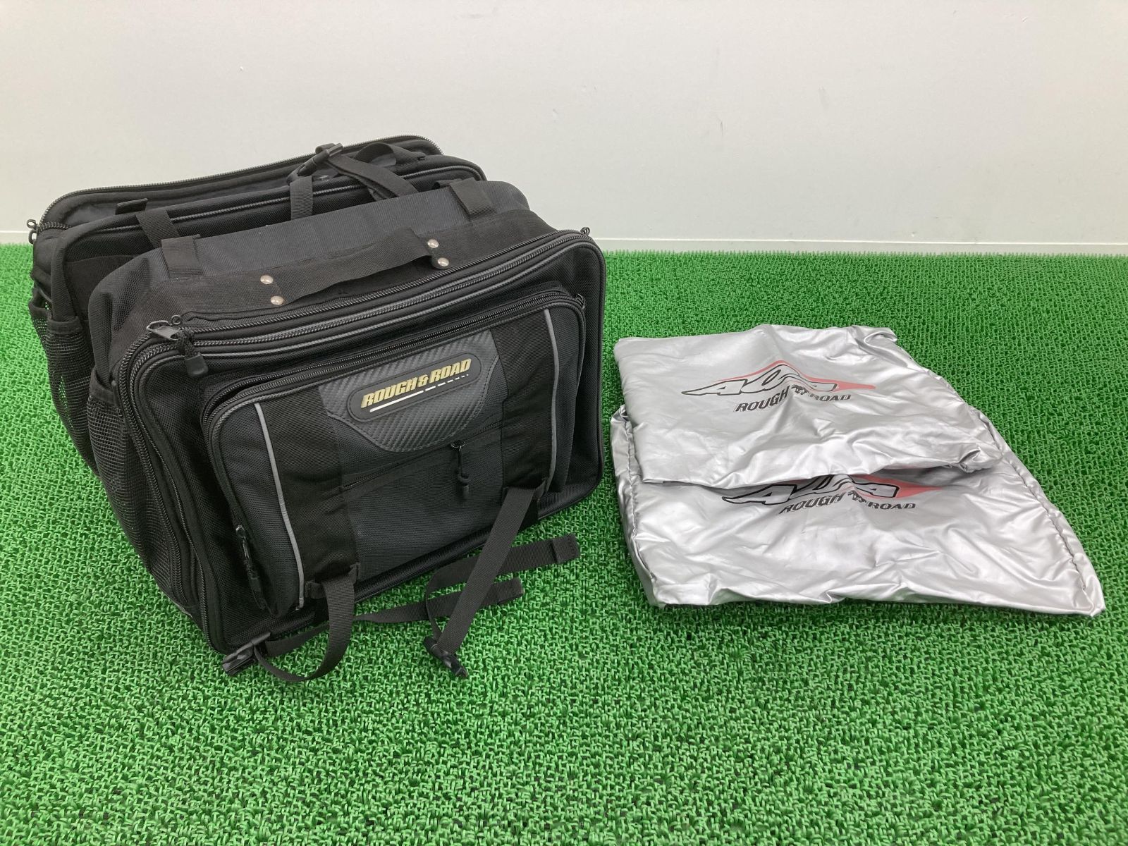 ラフ＆ロード製 サイドバッグ 左右 社外 中古 バイク 部品 ラフアンドロード RR5632 ロードサイドバッグ MT YZF XJRなどに