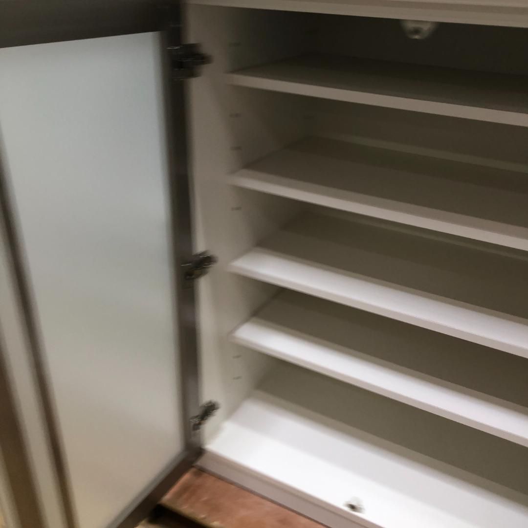 ニトリ ポスティア 135 WH カウンター キッチン収納 食器棚 コンセント