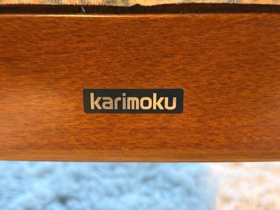 ① リメイク品 尾州生地 ホワイト座面 カリモク コロニアル
