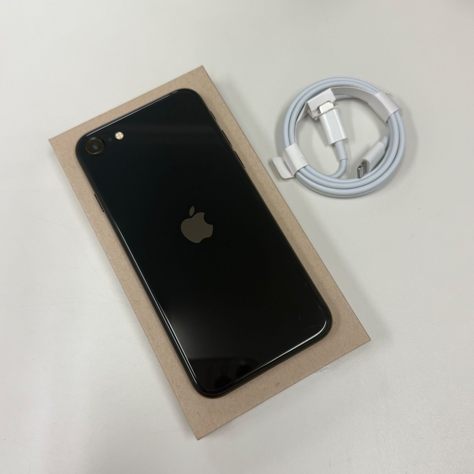 iPhone SE第3世代 128GB ミッドナイト 国内版SIMフリー送料無料 - メルカリ