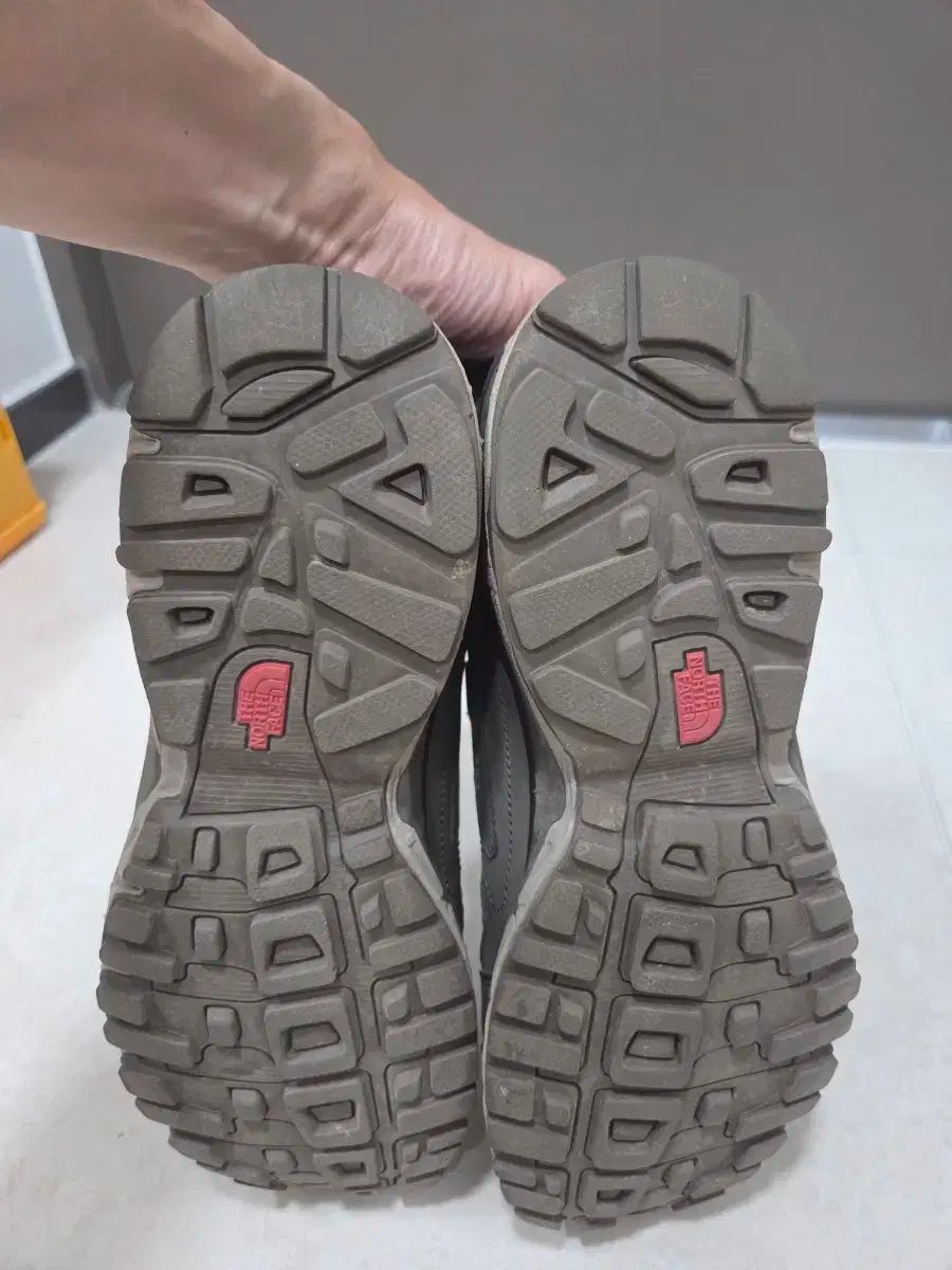 ダイナミック10 登山靴