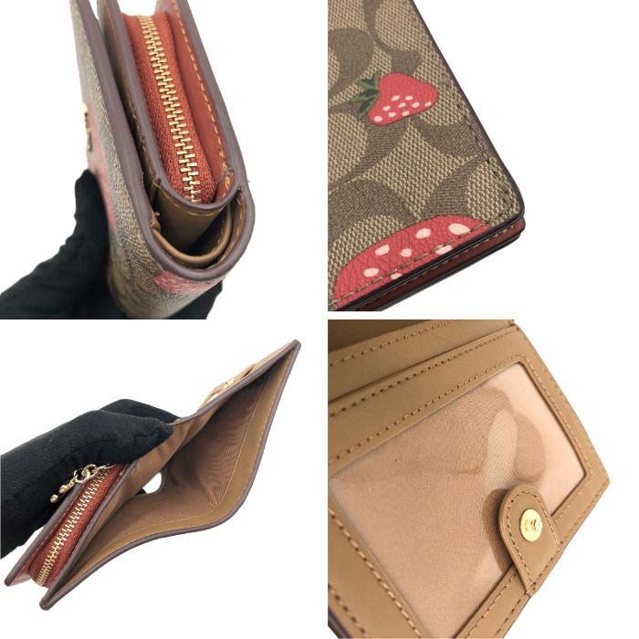 未使用　コーチ　二つ折り財布　いちご柄　ベージュ 大人気 可愛い COACH コーチ ストロベリー いちご柄 プリント 二つ折り