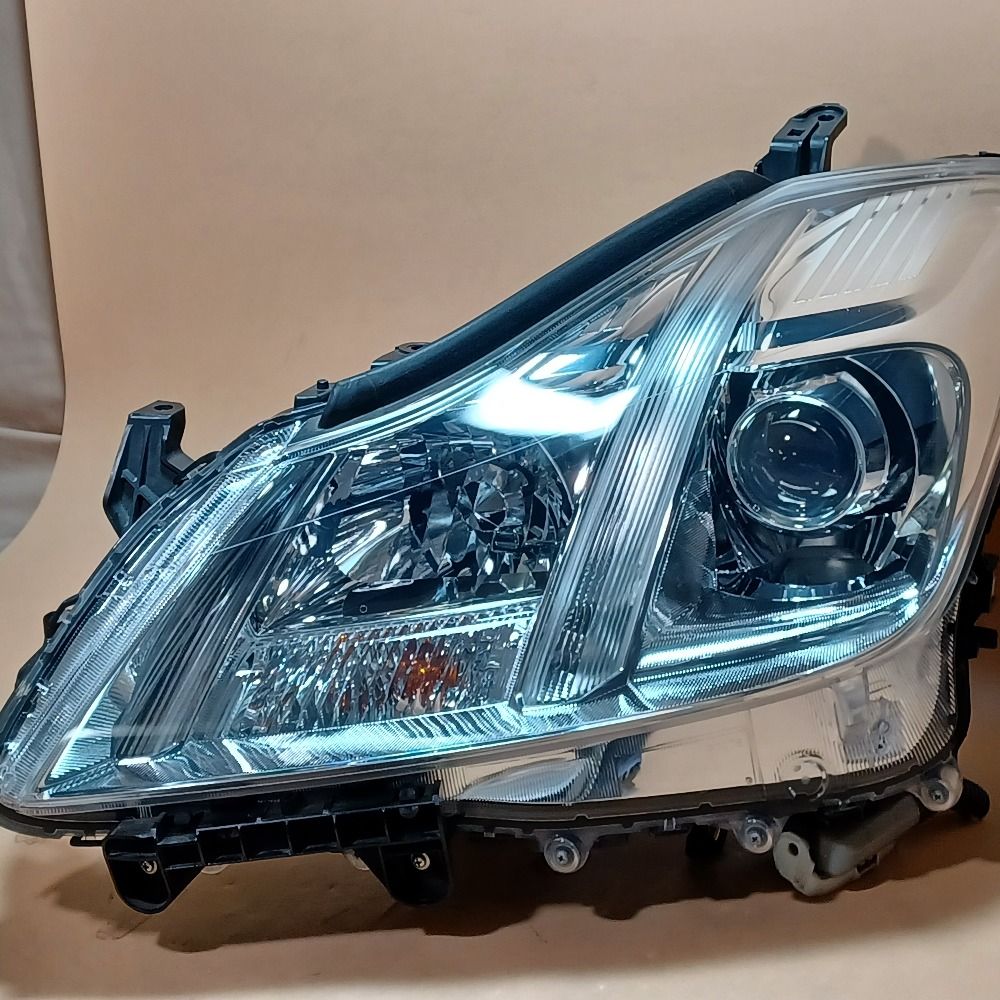 クラウン DBA-GRS200 左ヘッドライト ヘッドランプ フチ欠けあり