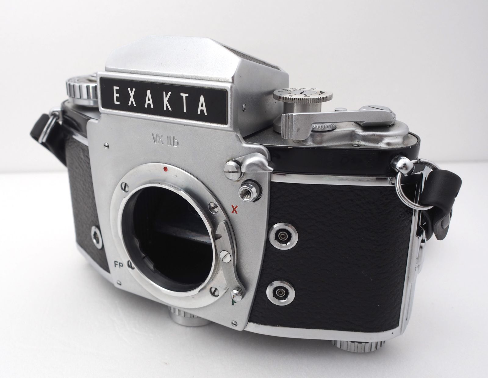 美品】【レア】ihagee EXAKTA VX Ⅱ【動作保証】【送料無料】*ZA6‐1