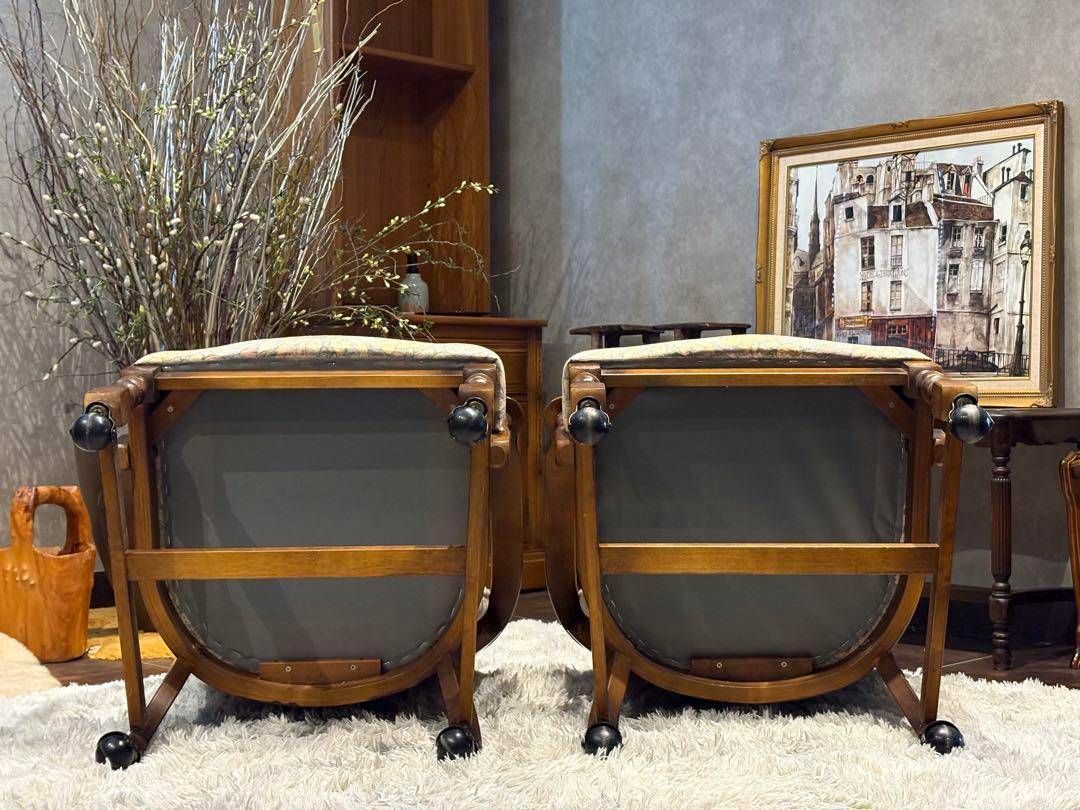 カリモク　ダイニング　アームチェア　キャスターつき　② カリモク ダイニング アームチェア キャスターつき ②