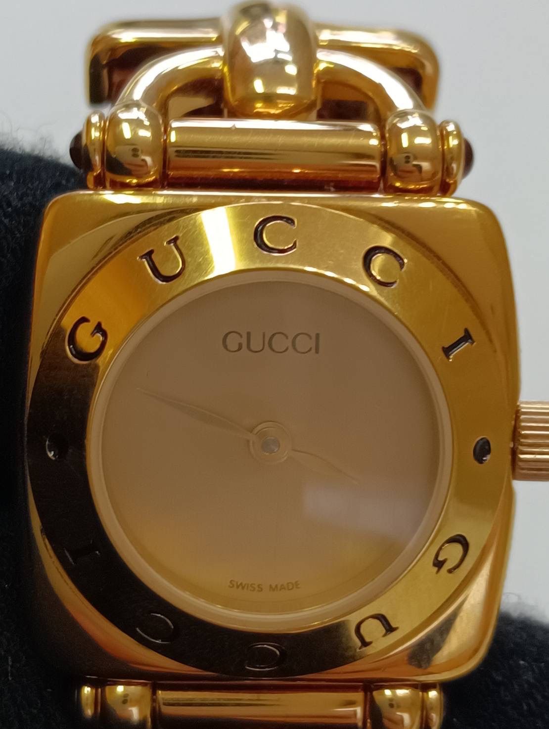 品 GUCCIグッチ ホースビット 腕時計 6300L クオーツ ゴールド×茶ブラウンレザーベルト 時計 ケース付き 現状品