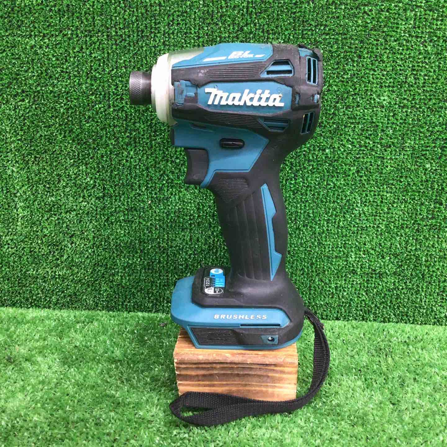 中古品】 マキタ/makita コードレスインパクトドライバー