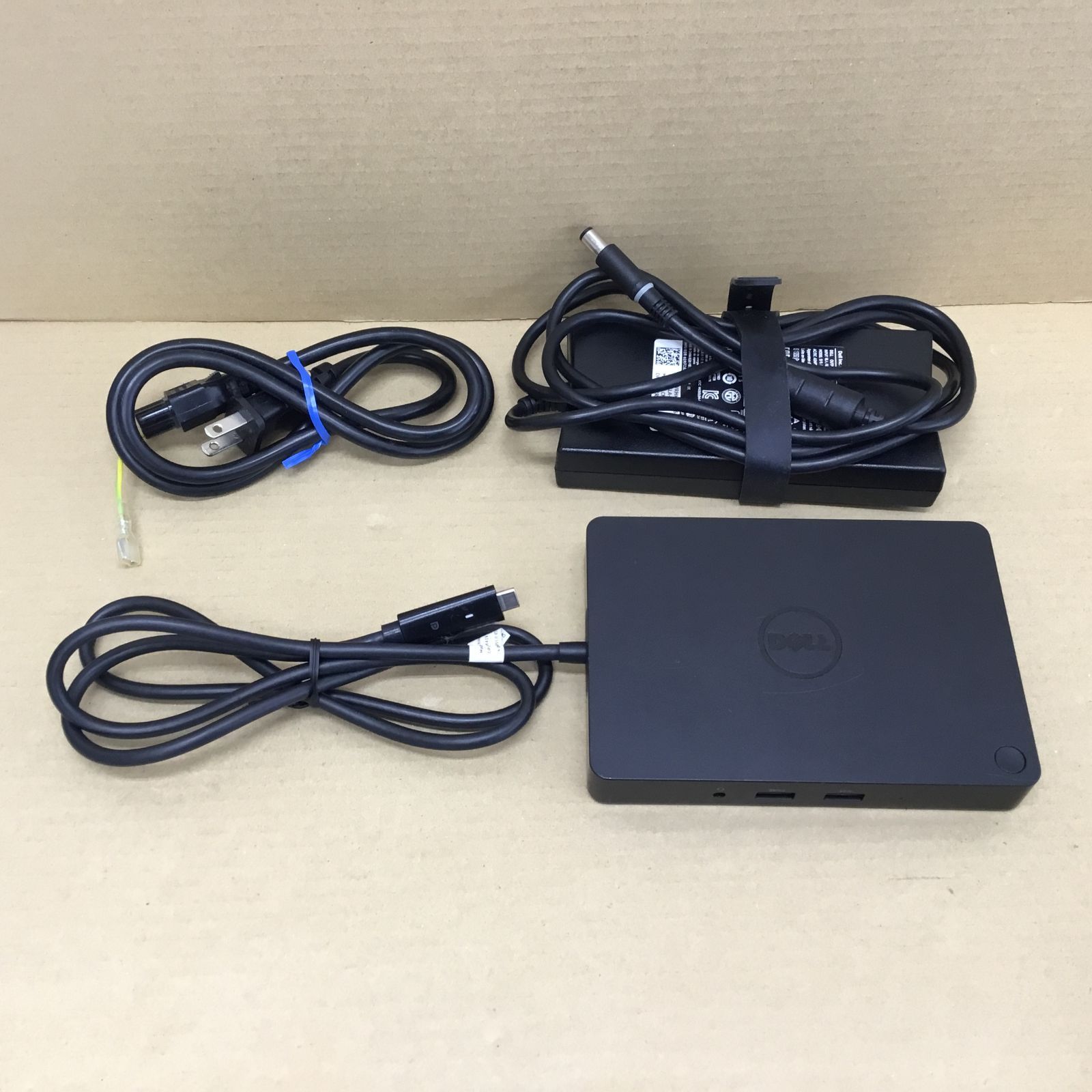 DELL ドッキングステーション WD15 - メルカリ