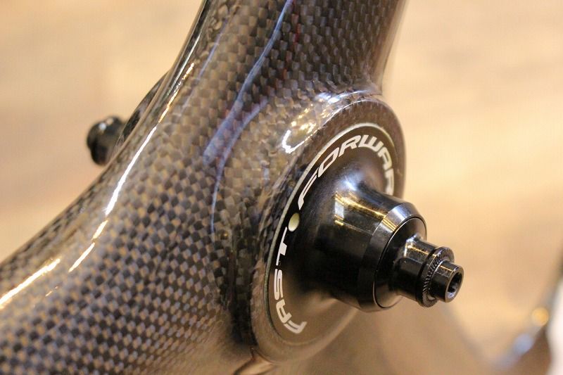 ファストフォワード FFWD THREE/DISC-T CARBON カーボン