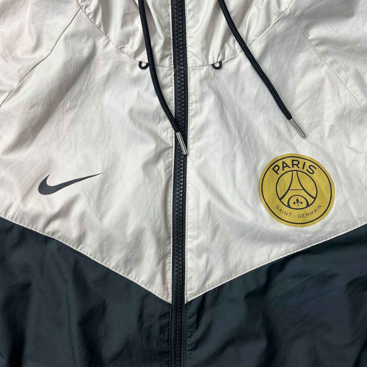 パリサンジェルマン PSG ナイキ NIKE ナイロンジャケット ブルゾン