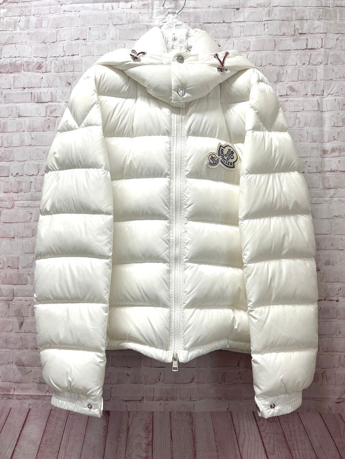 良品】MONCLER モンクレール BRAMANT ブラマント ダウンジャケット メンズ ホワイト D20914181149 サイズ2 - メルカリ