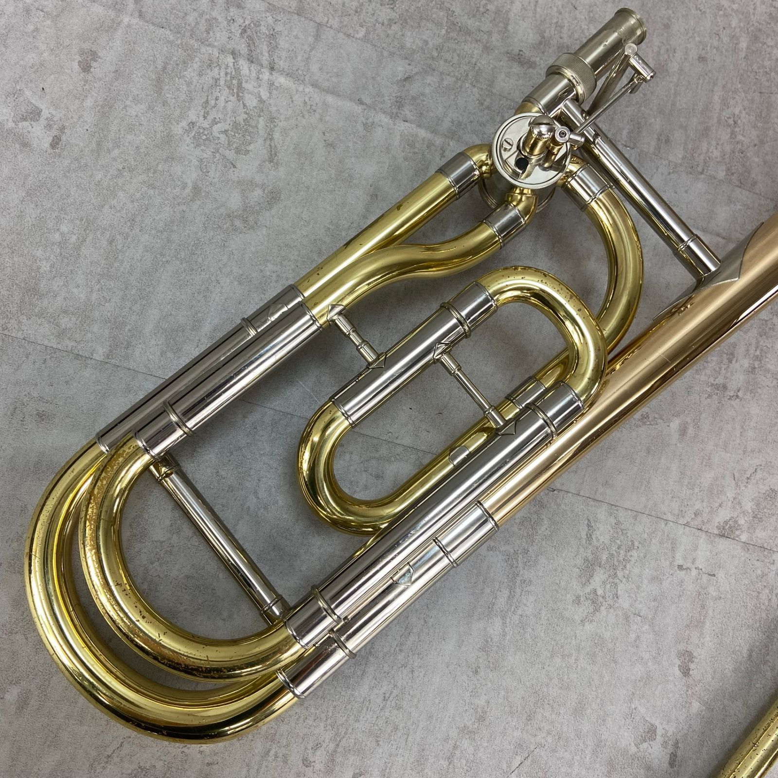 YAMAHA ヤマハ Custom カスタムシリーズ テナーバストロンボーン YSL-8420G 太管 Trombones 金管楽器  ゴールドブラスベル ラッカー - メルカリ