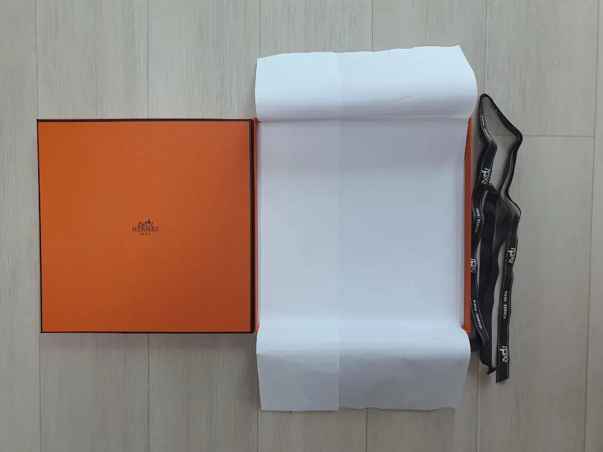 HERMES エルメス ギフトボックス シューズBOX 4箱と紙袋1枚