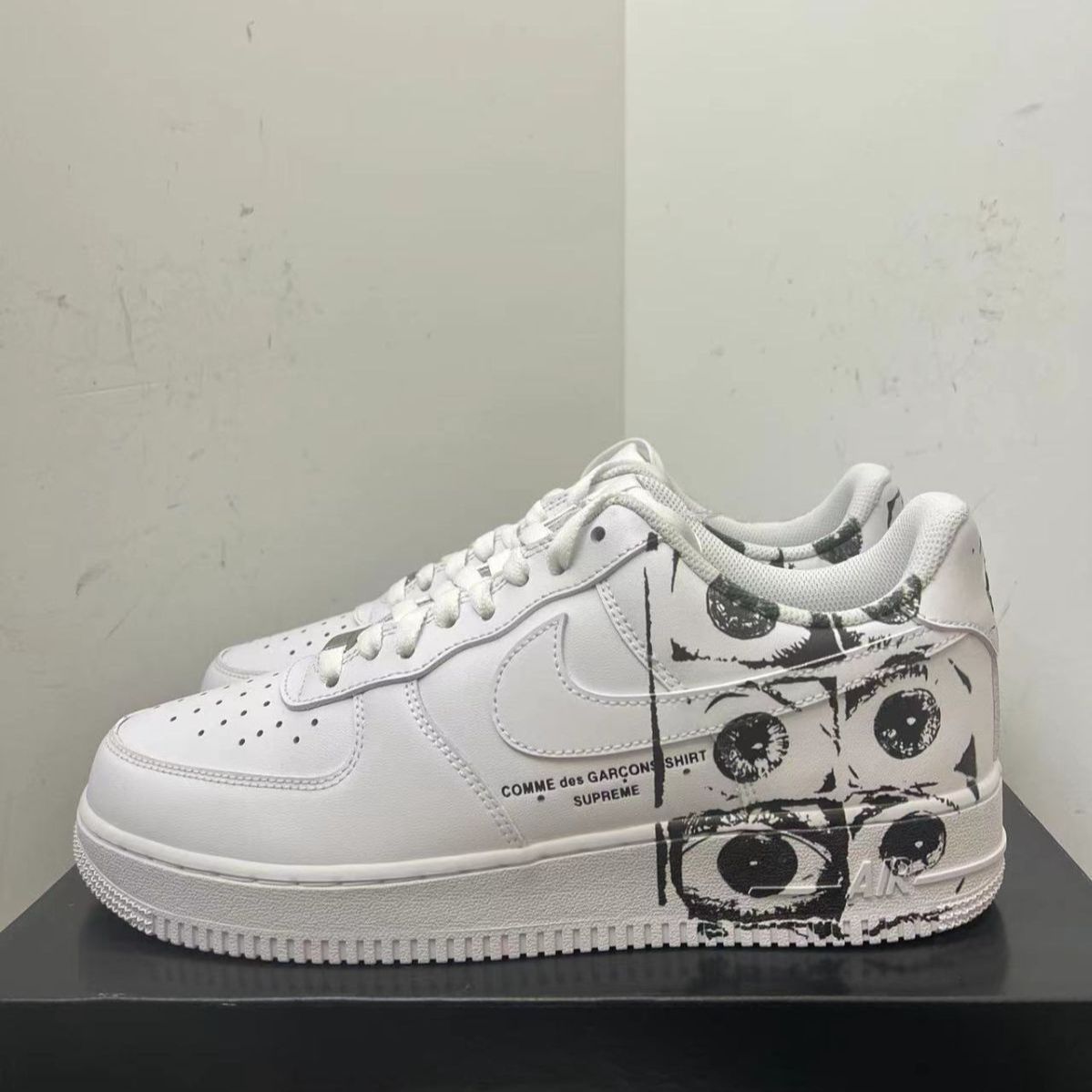 新品未使用ナイキ Nike Air Force 1  スニーカー