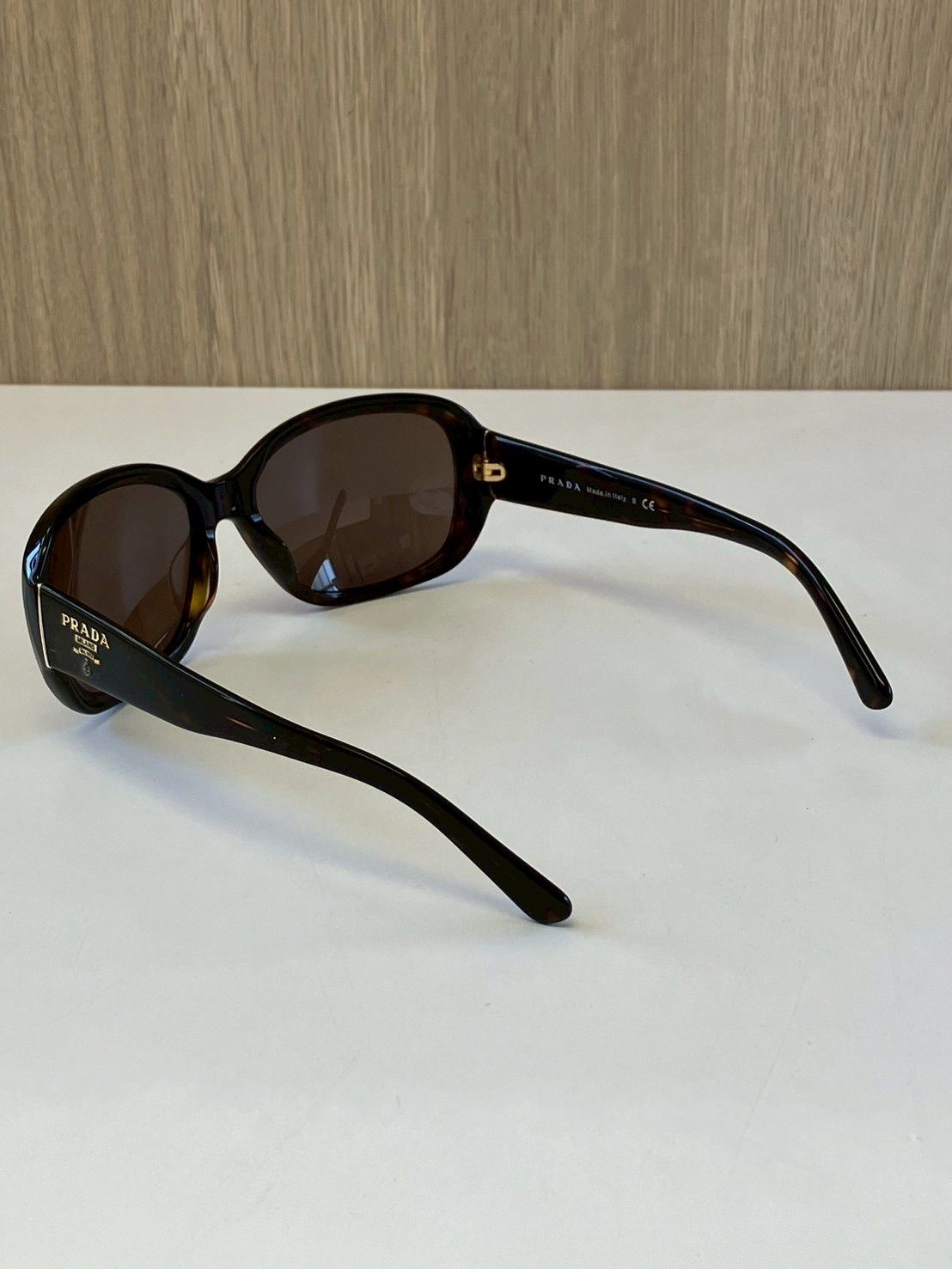 中古品】 PRADAプラダ サングラス ウェリントン SPR31N-A 2AU