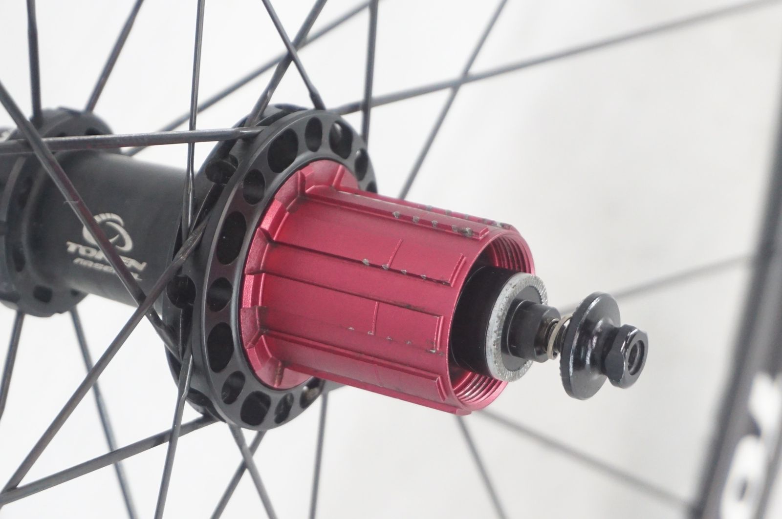 TOKEN トーケン T28 カーボン TU ホイールセット | バイチャリ阪急塚口店 WWW_NOITHATQUANGTHANH_NET