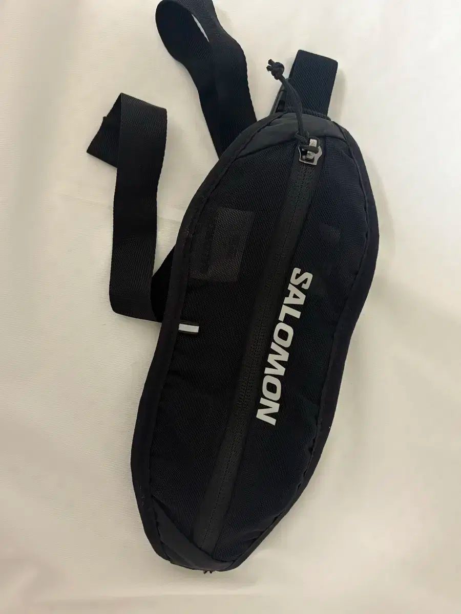 Salomon サロモン ランニングバッグ