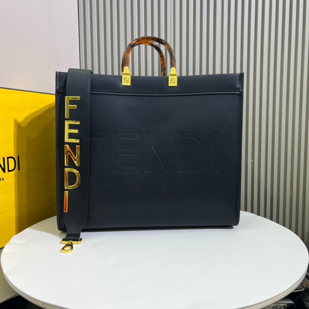 FENDI サンシャイン shine tote ラージ トートバッグ ショルダーバッグ 鞄 大容量 ブラック色