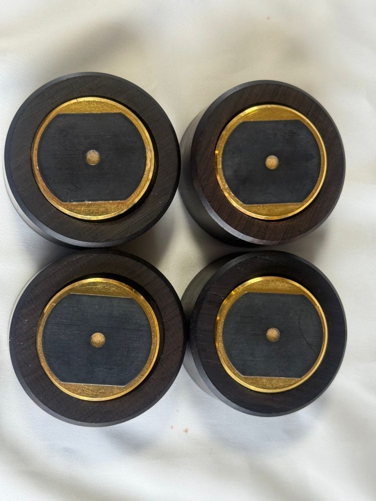 山本音響工芸 Yamamoto Sound Craft PB-4-2 砲金ピン インシュレーター 4点セット 品