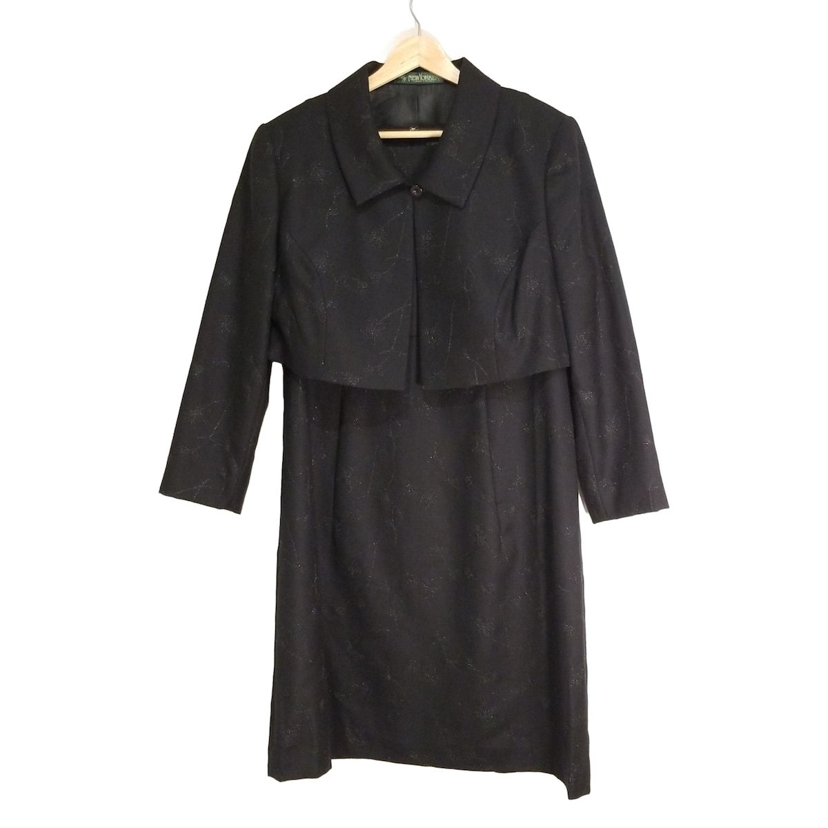 NEW YORKER ニューヨーカー ワンピーススーツ レディース - 黒 刺繍 フラワー 花