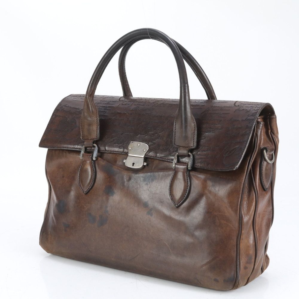 【極美品】ベルルッティ エミーオ カリグラフィースクリットレザー ビジネスバッグ エミーオ スクリットレザー ブリーフケース | ベルルッティ JP