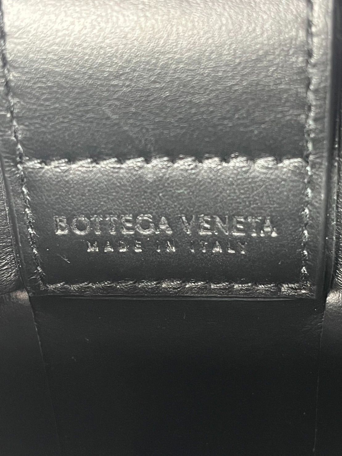 未使用品 ボッテガ ヴェネタ （BOTTEGA VENETA）カセットフォンポーチ