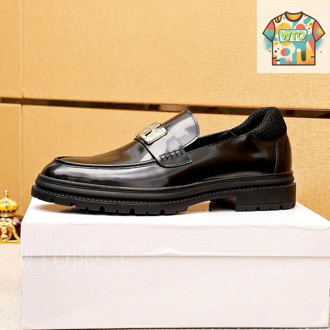 大特価!!激レアヴェルサーチ カーフレザーシューズ VERSACE ヴェルサーチ レジャー レザーシューズ - メルカリ