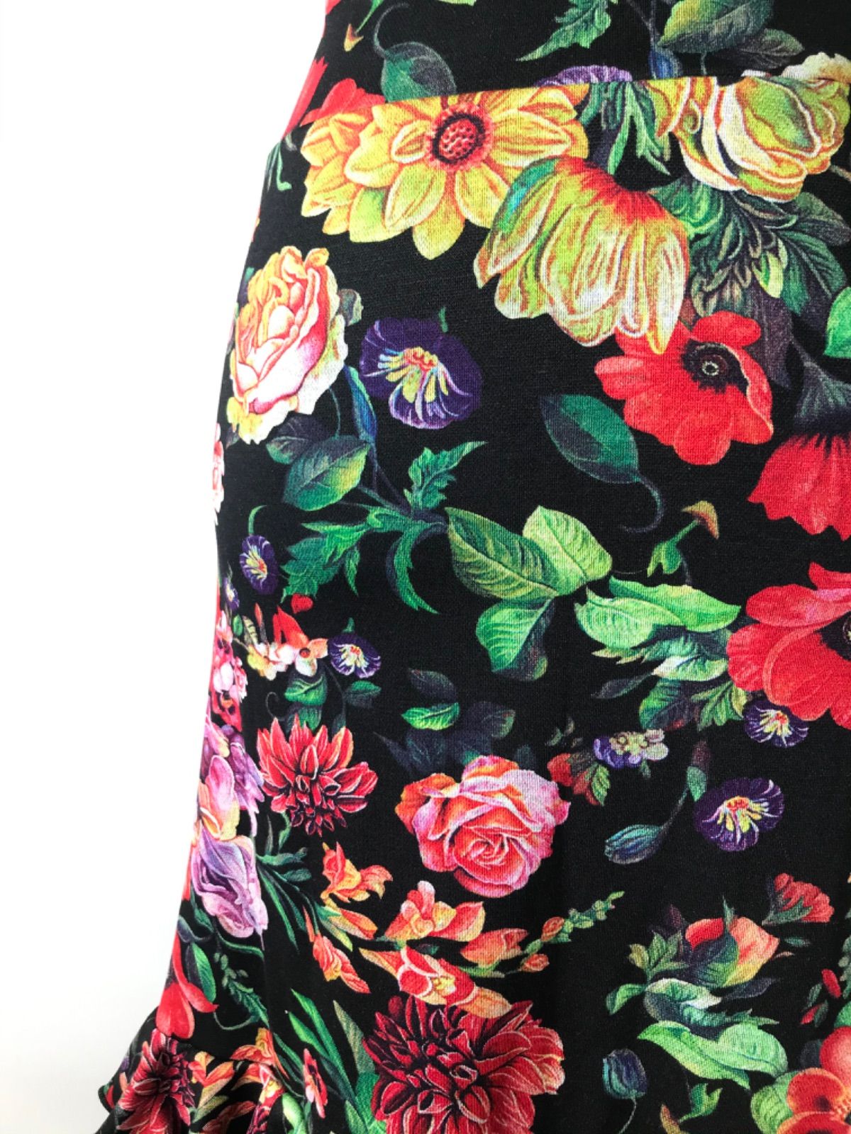 フラメンコ ショート丈 練習ファルダ ベージュxマルチカラー花柄 2段ボランテ フラメンコ ショート丈練習ファルダ 2段ボランテ マルチカラー花柄