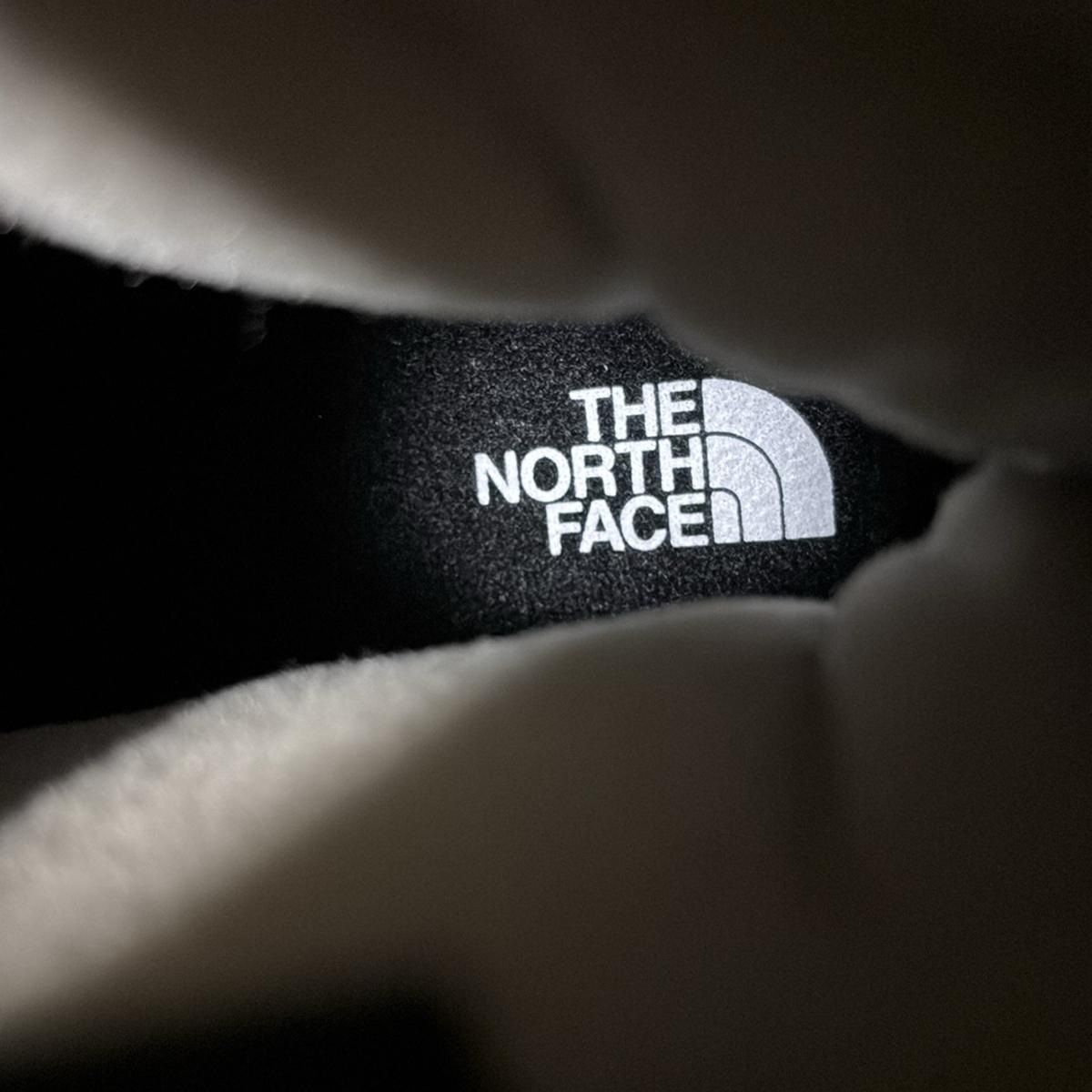 - 黒×ダークブラウン