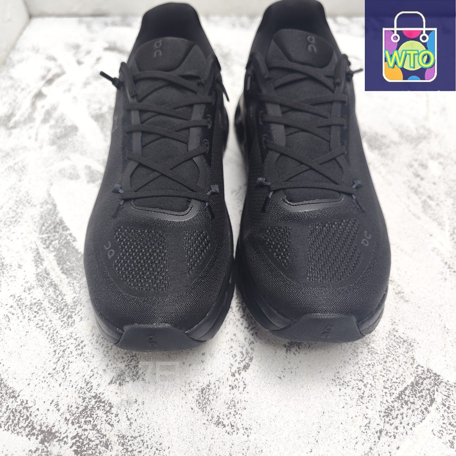 On cloudtilt ブラック　新品未使用 メンズ Cloudtilt | ブラック & ホワイト | On 日本