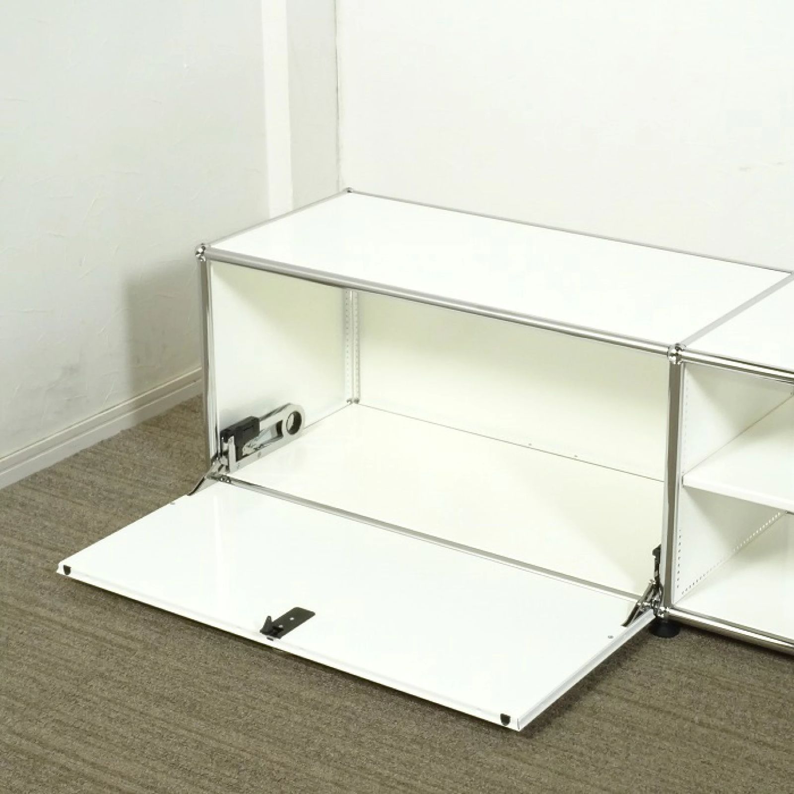 テレビボード