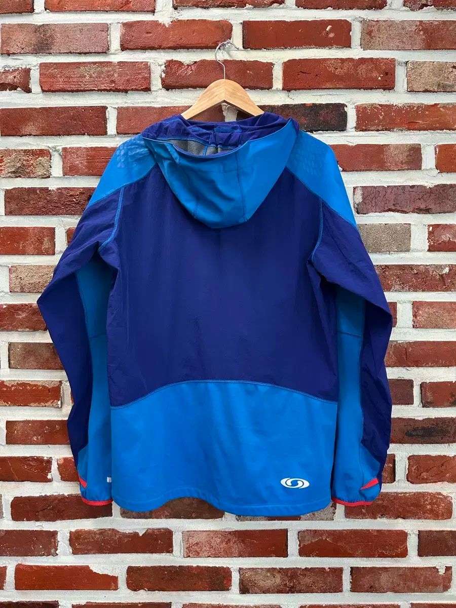 サロモン ウィンドストッパー