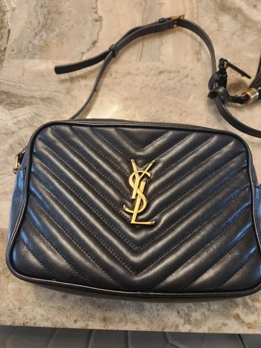 サンローラン ルー カメラバッグ ブラック ゴールド金具 正規品