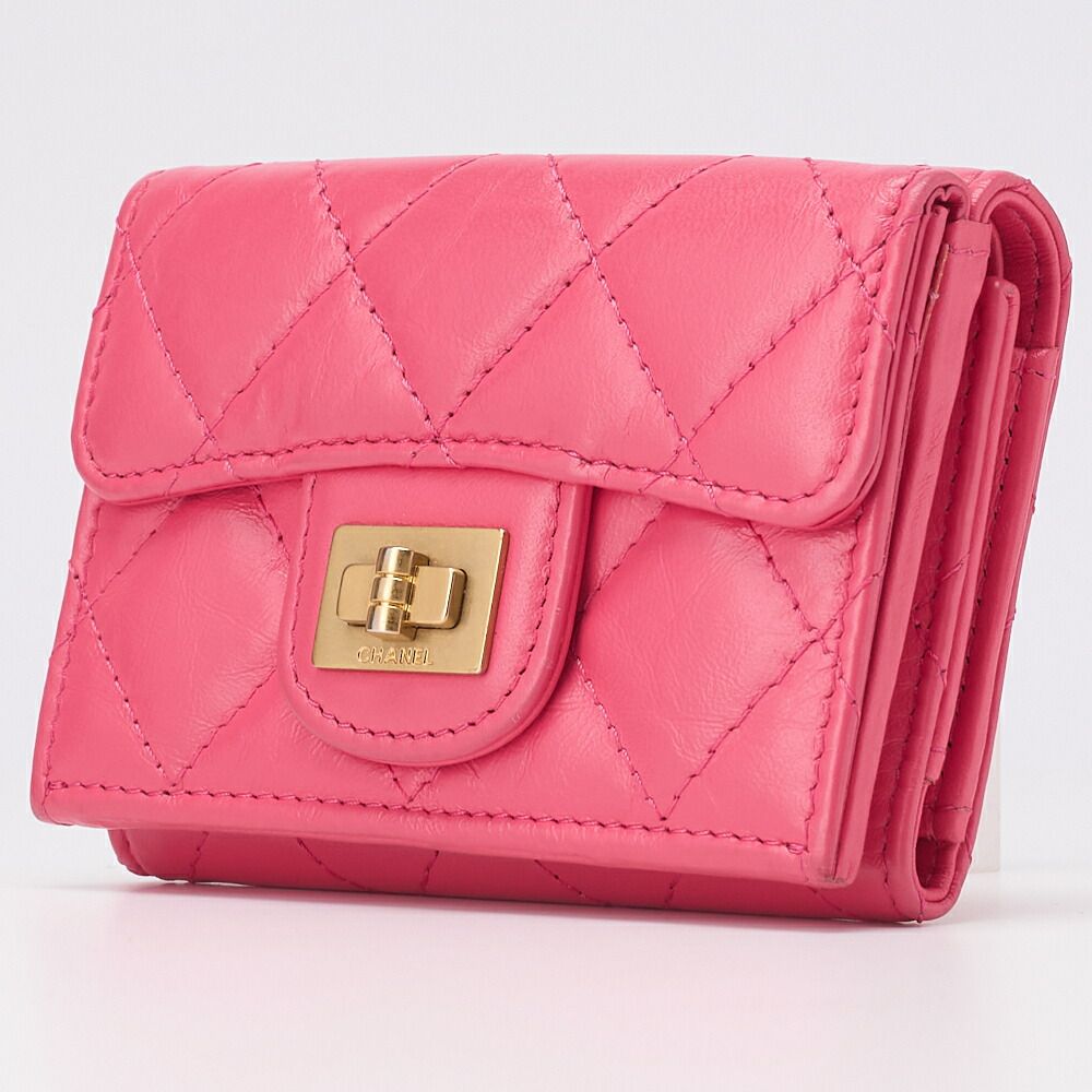CHANEL シャネル マトラッセ 2.55ロック 三つ折りコンパクト 財布  