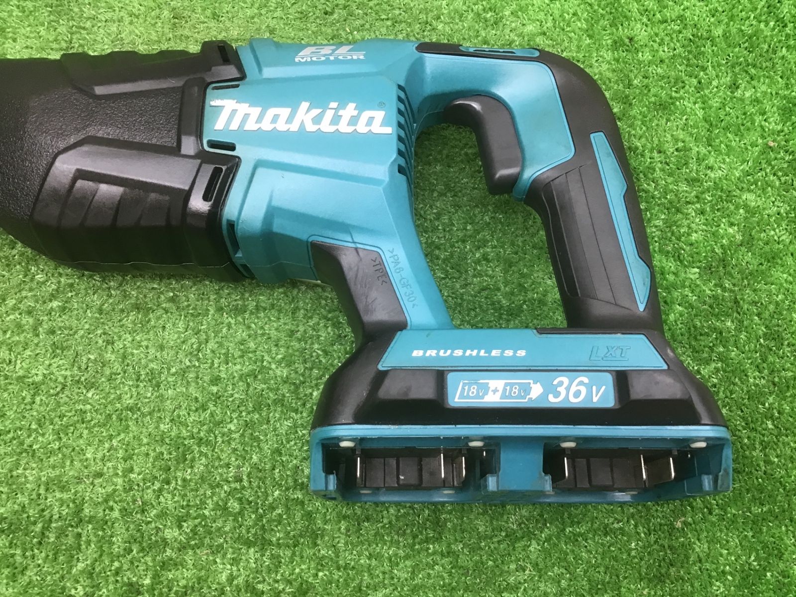 動作品 USAmakita♪18v×2本＝36vコードレスレシプロソー♪XRJ06