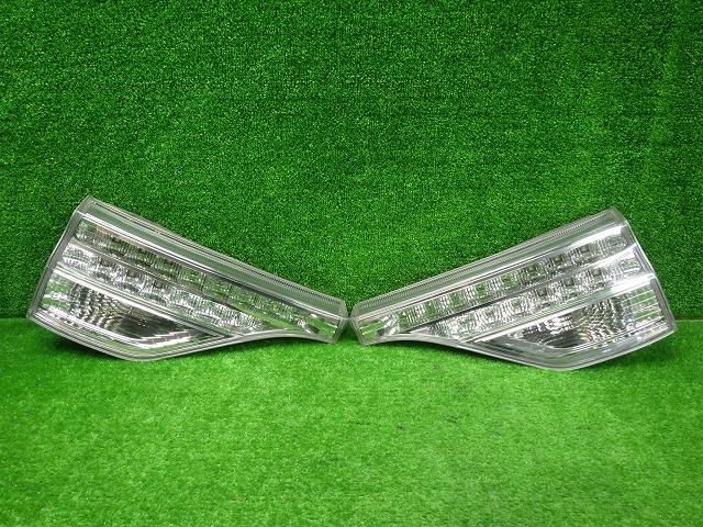 トヨタ 50系 エスティマ 中期 後期 純正OP 内 テールレンズ 左右 28