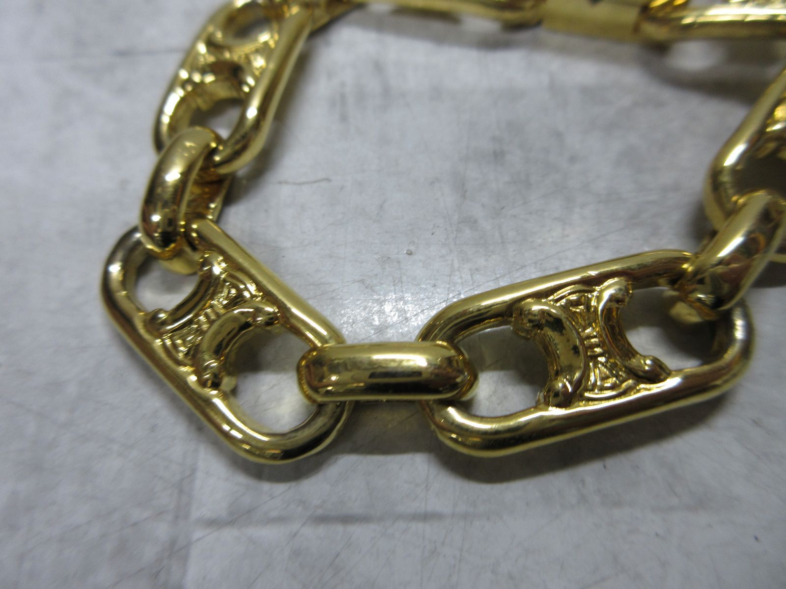 【セリーヌ】 ブレスレット マカダム ゴールド　刻印 セリーヌ】 ブレスレット マカダム ゴールド 刻印 未使用級