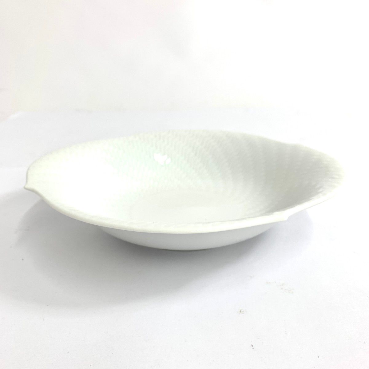 Meissen マイセン 波の戯れ サラダボウル 21cm ホワイト Meissen マイセン 波の戯れ サラダボウル 21cm ホワイト