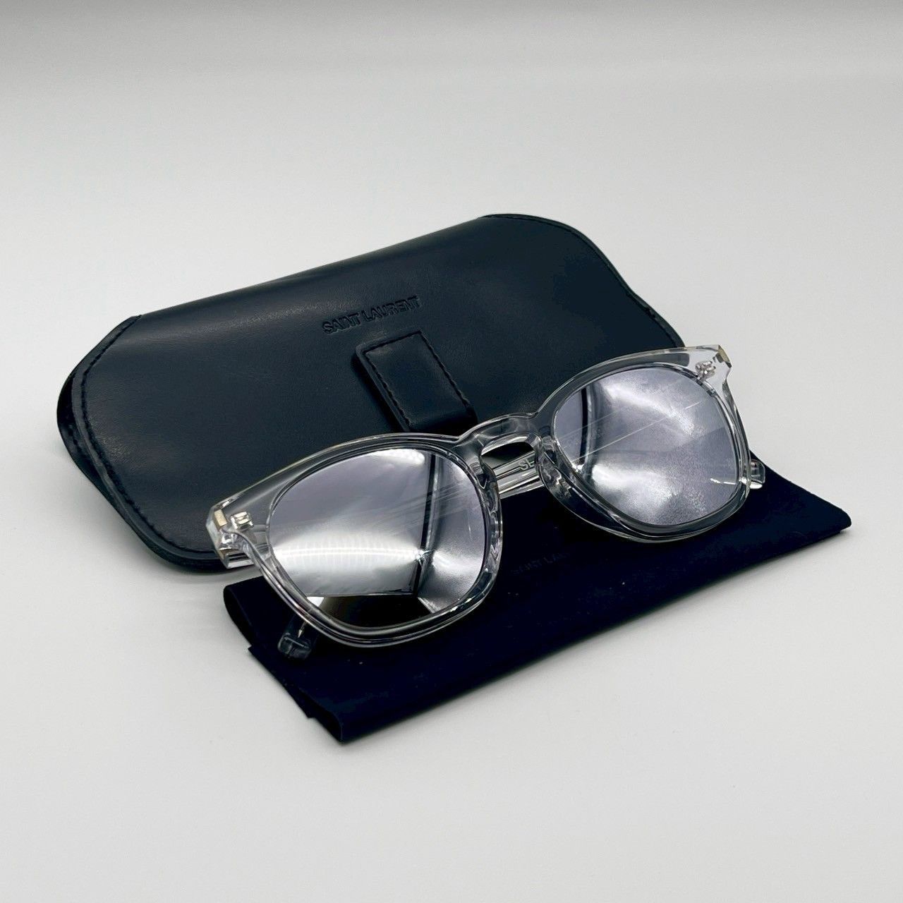 【未使用】SAINT LAURENT サングラス Saint Laurent SL 708 Sunglasses Silver at CareOfCarl.com